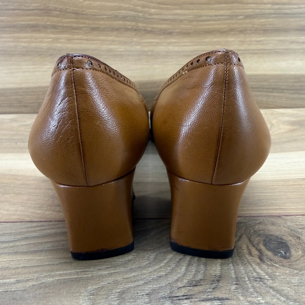 Bruno Magli Vintage 90s Brogue Pumps EU 37.5 Cognac Square Toe Old Money - Picture 7 of 11